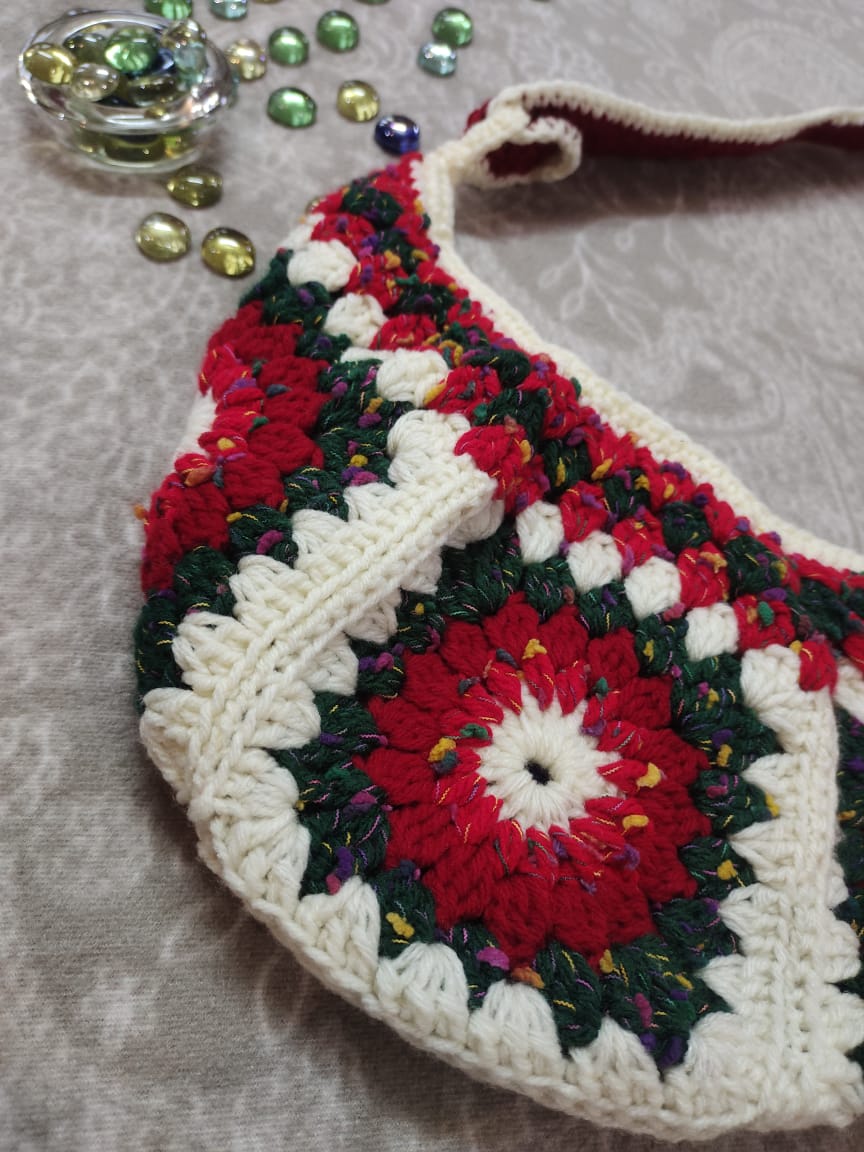 Crochet cross body bag : Handcrafted Boho Vibes