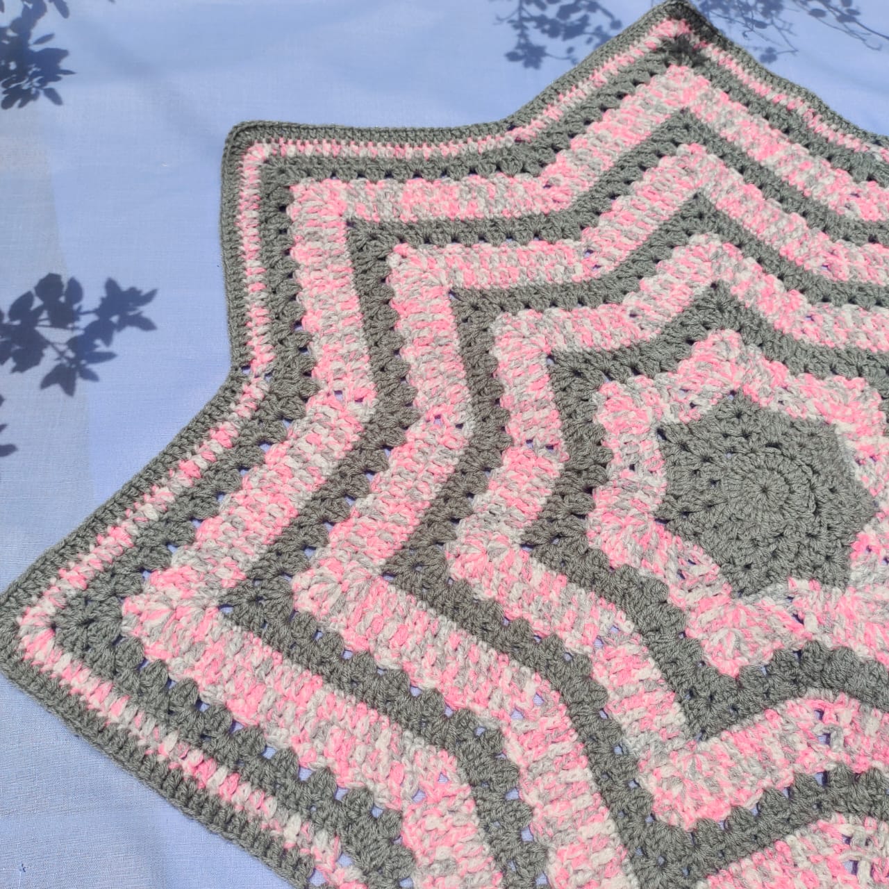Crochet star blanket : cozy & unique baby wrap