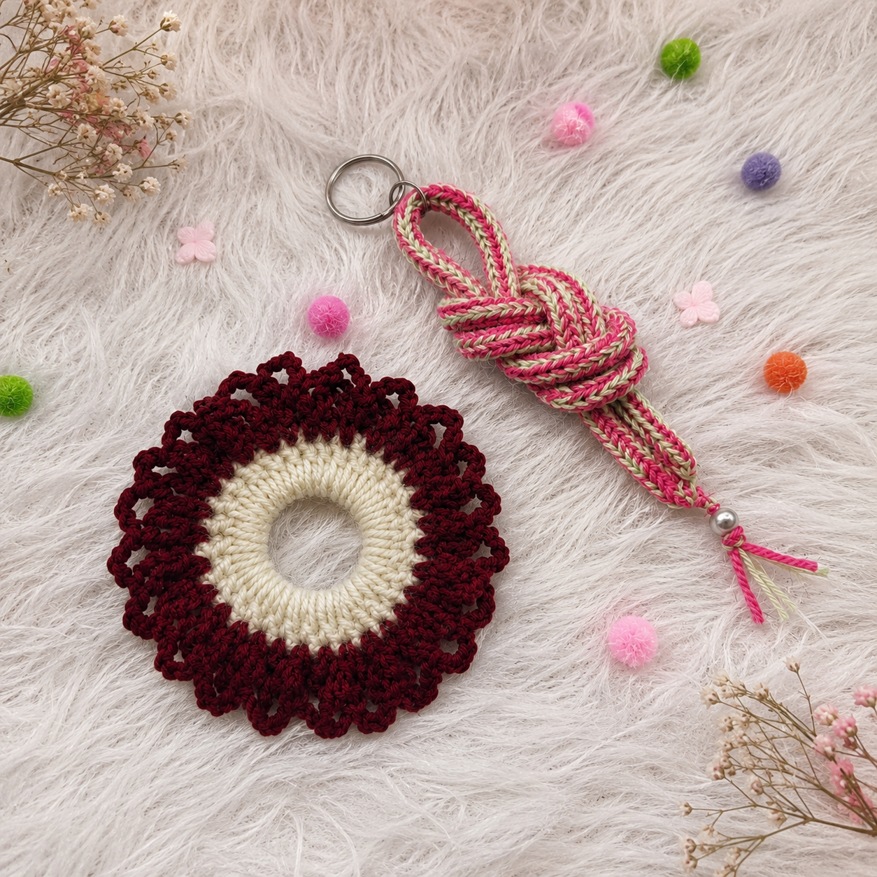 Crochet Scrunchie & Celtic Knot Keychain : perfect handmade gift set