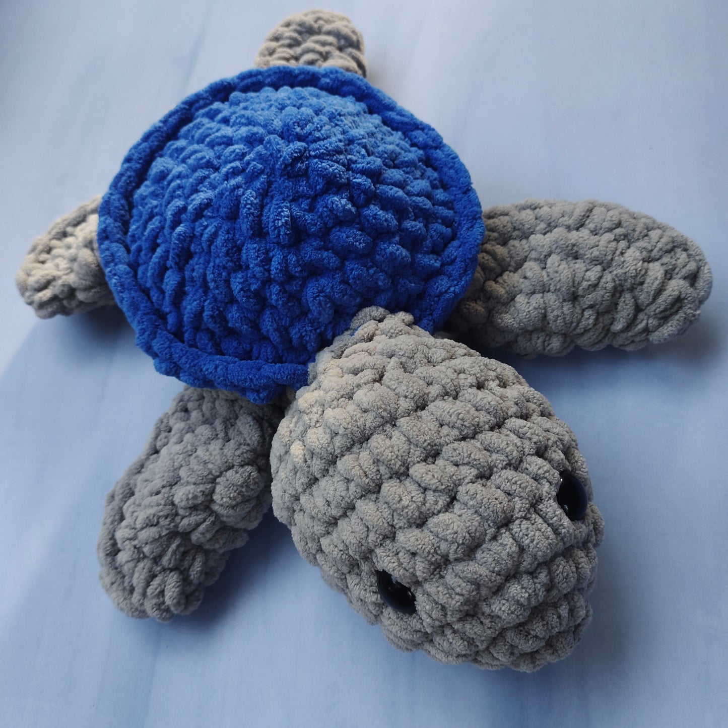 Crochet turtle : soft & cuddly toy