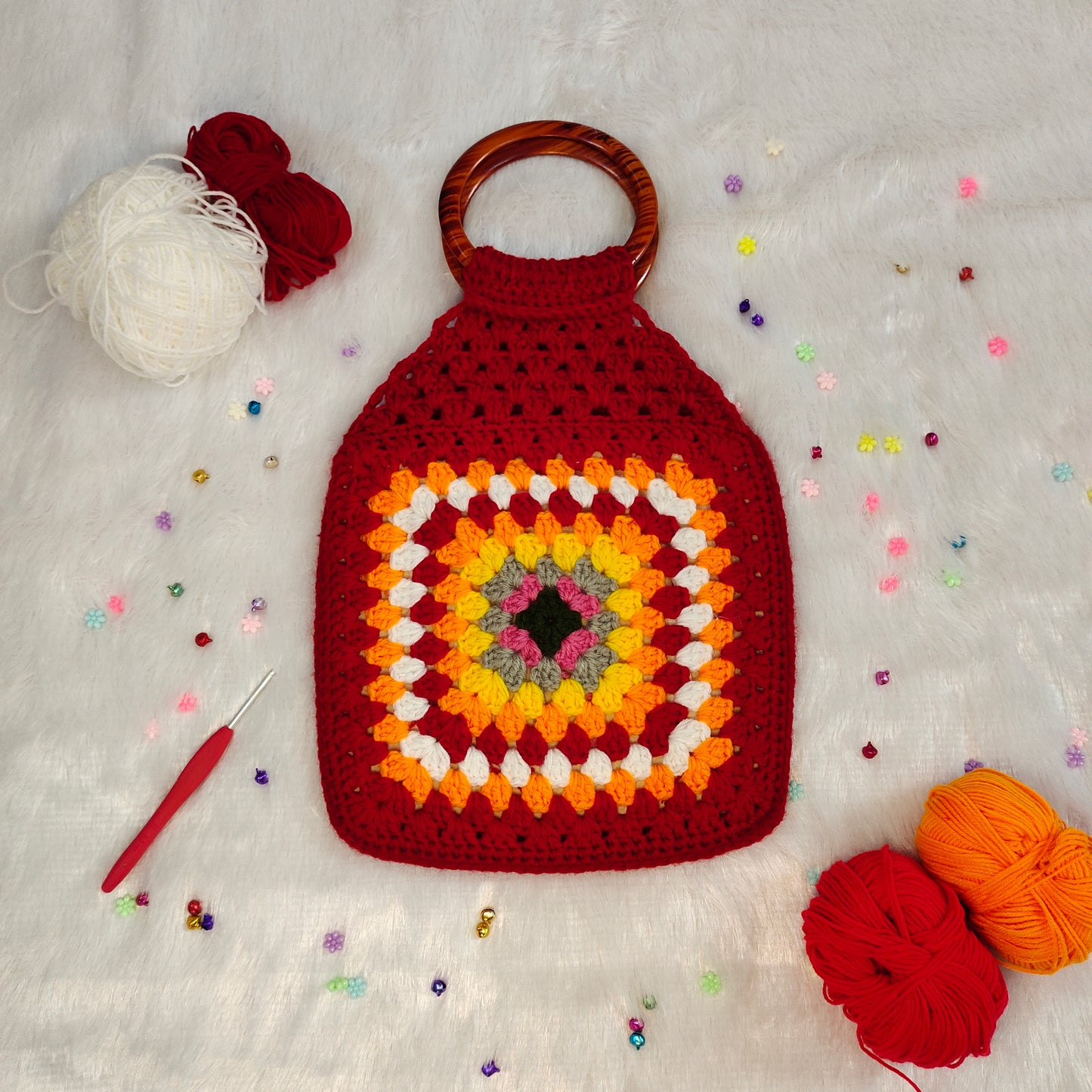 Crochet hand bag : Vintage Style Granny Square Crochet Bag