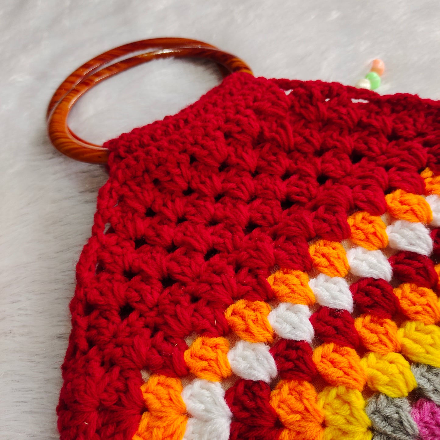 Crochet hand bag : Vintage Style Granny Square Crochet Bag